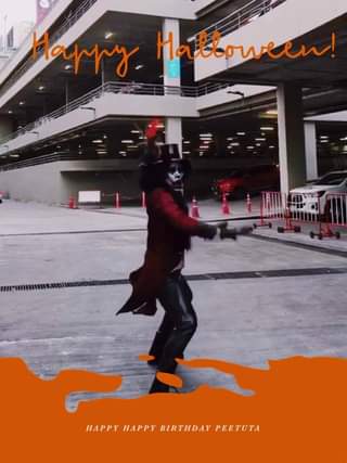 Happy Halloween everybody.
 From Tuta.