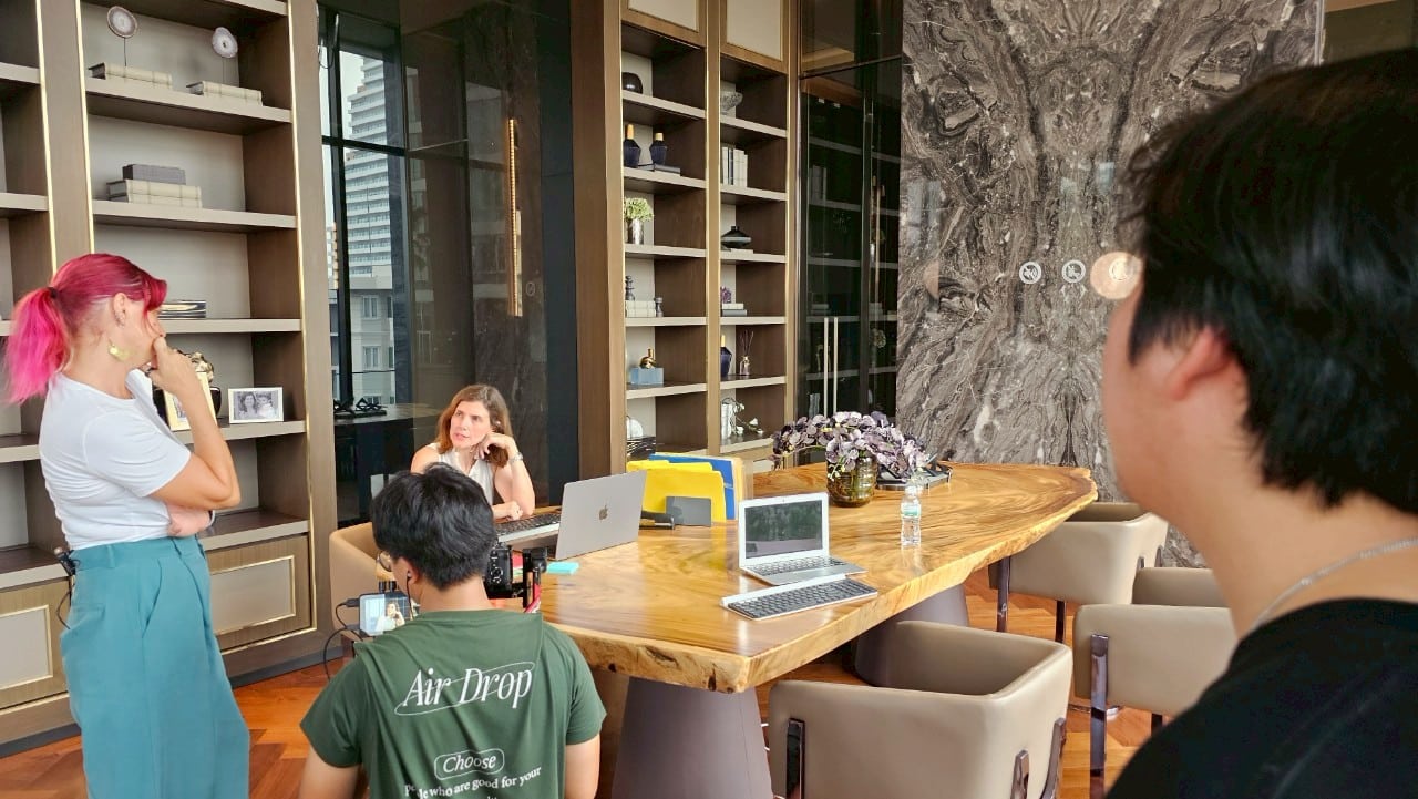 Thailand TV set with actors filming a gripping series scene, showcasing series energy.